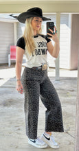 Load image into Gallery viewer, The Leopard Jeans