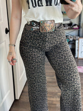 Load image into Gallery viewer, The Leopard Jeans