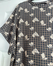 Load image into Gallery viewer, Grit N Grind Oversized Top