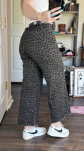 Load image into Gallery viewer, The Leopard Jeans