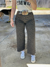 Load image into Gallery viewer, The Leopard Jeans