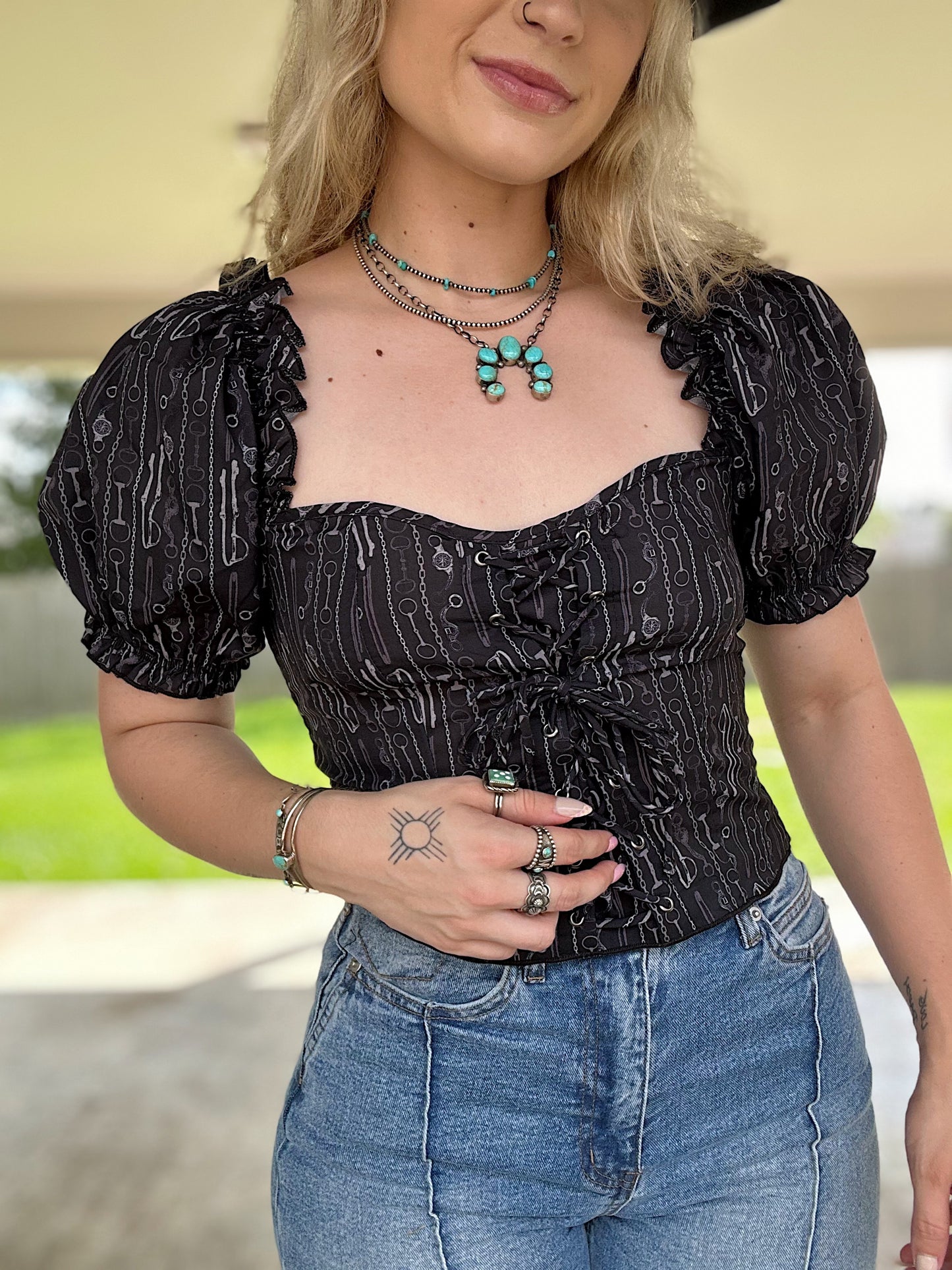 Snaffle Bit Puff Sleeve Top