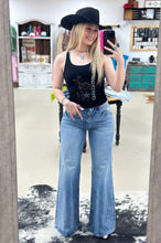 Load image into Gallery viewer, The Willie Wide Leg Jeans
