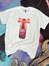 Load image into Gallery viewer, RTS Bows &amp; Soda Tee Medium
