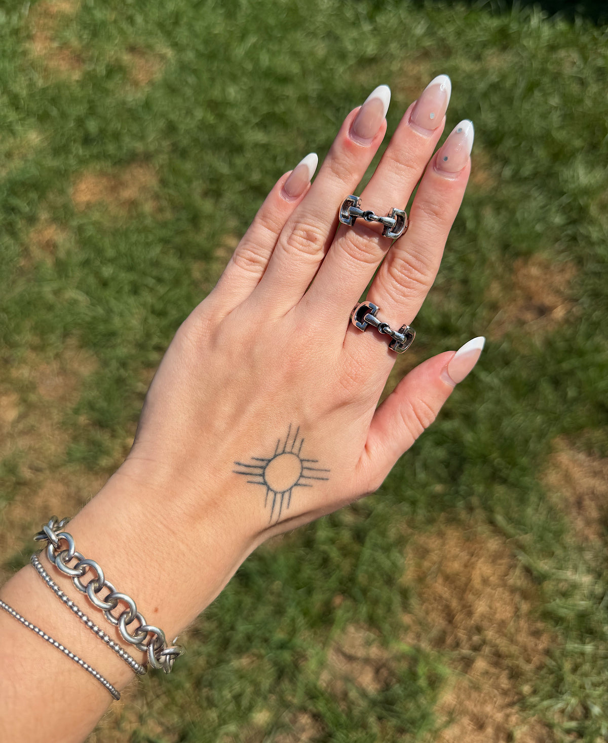 Snaffle Bit Stretch Ring