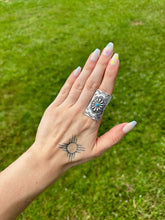 Load image into Gallery viewer, Concho Cuff Ring
