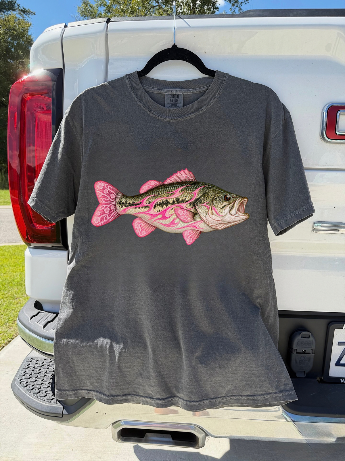 Lace Bass COMFORT COLORS TEE