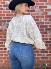Load image into Gallery viewer, Camo Off The Shoulder Crew
