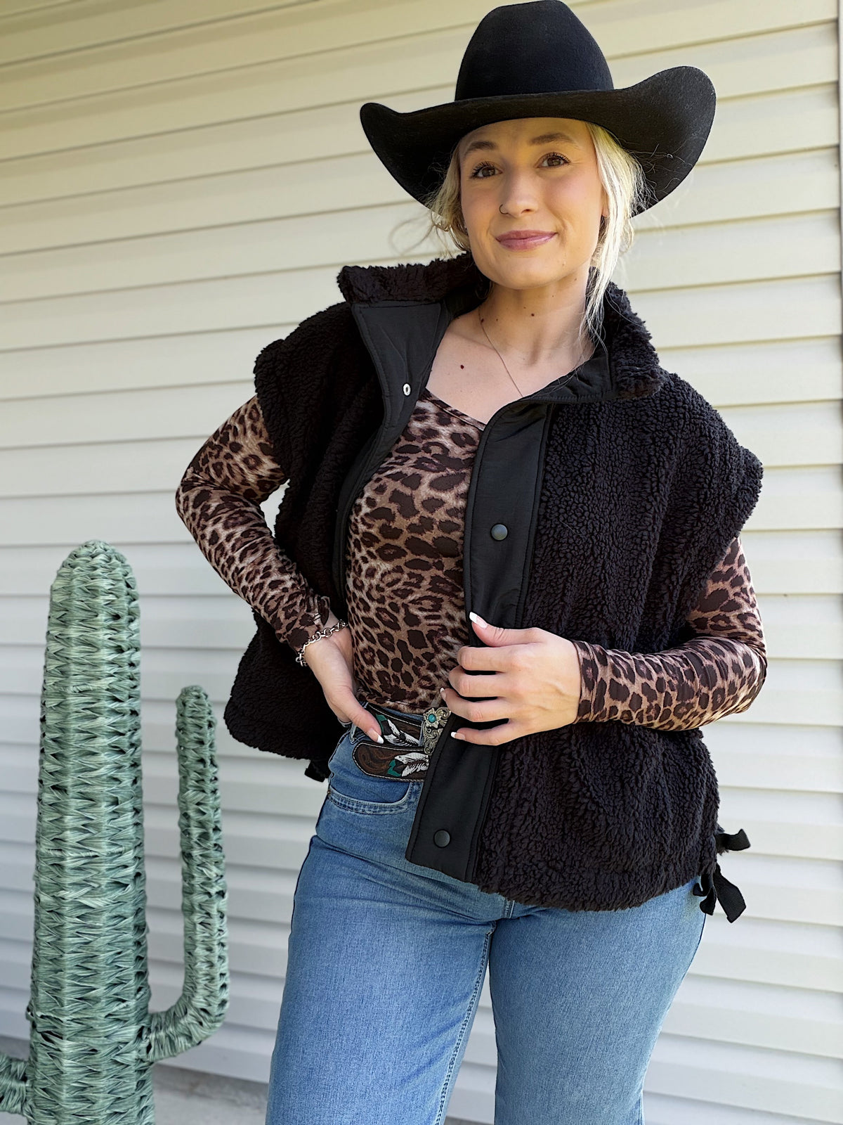Black Sherpa Vest