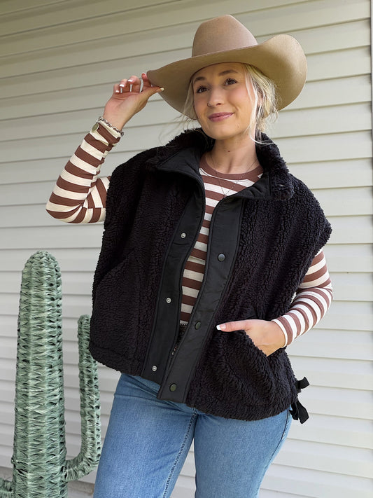 Black Sherpa Vest
