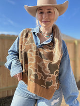 Load image into Gallery viewer, The Doubleshift Top (Camo)
