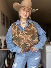 Load image into Gallery viewer, The Doubleshift Top (Camo)
