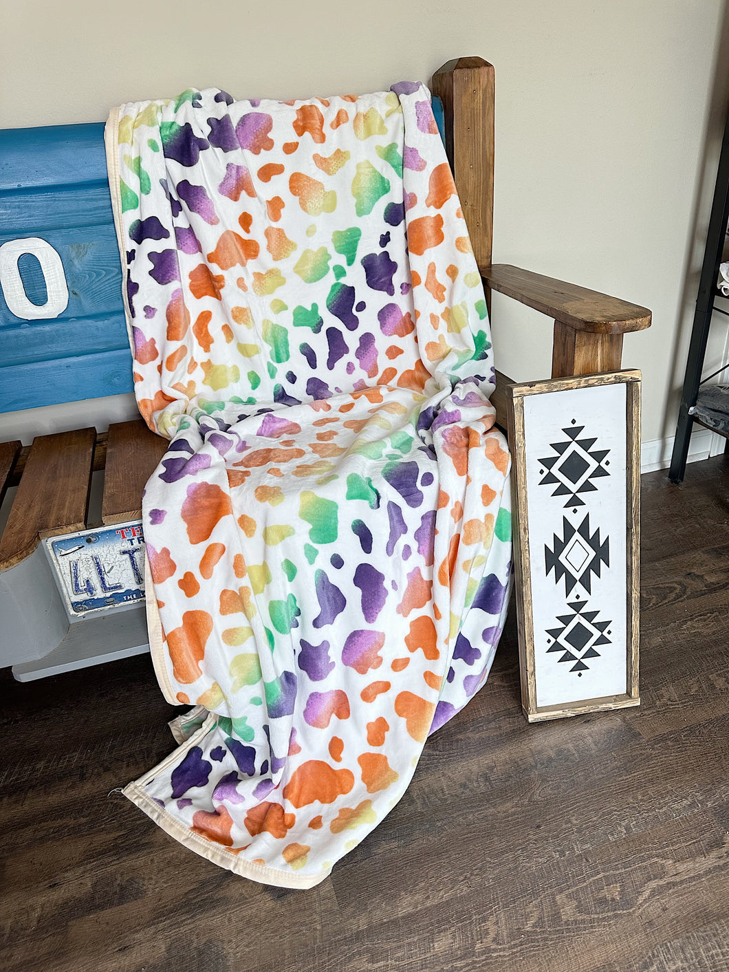 Colorful Cow Print Blanket (Heavy Queen)