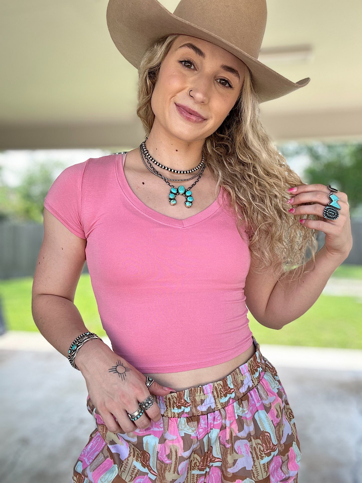 The Basic Babe Crop (Baby Pink)