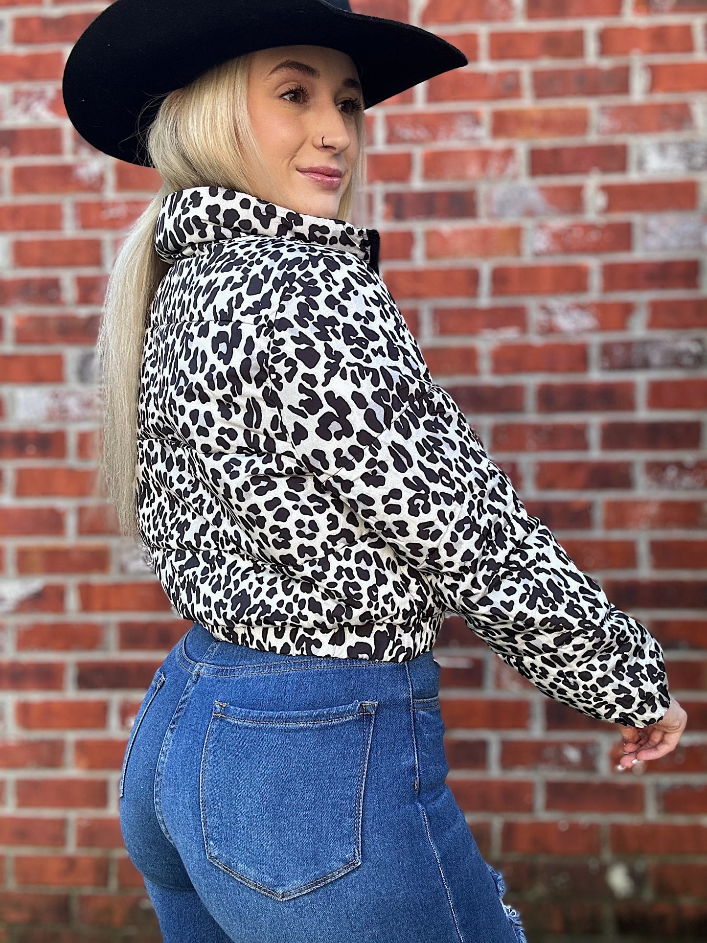 Black Leopard Cropped Puffer