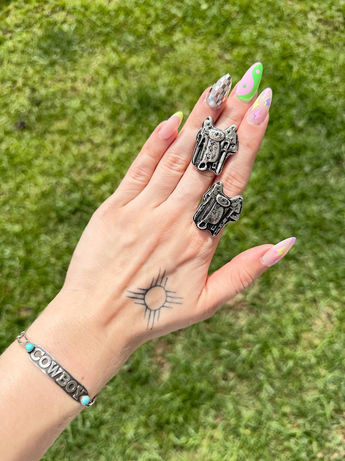 The Saddle Ring