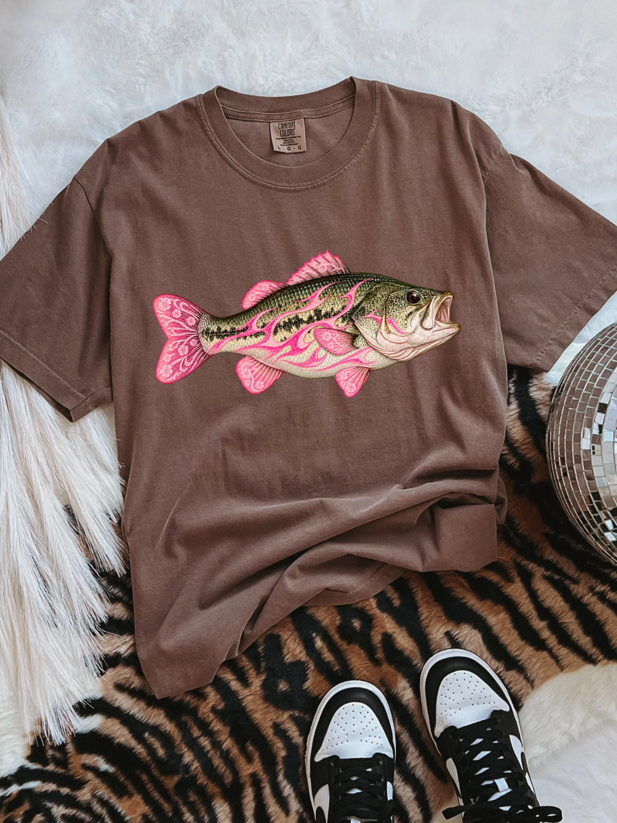 Lace Bass COMFORT COLORS TEE