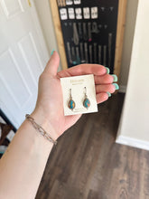 Load image into Gallery viewer, Oyster Dangles (Authentic)

