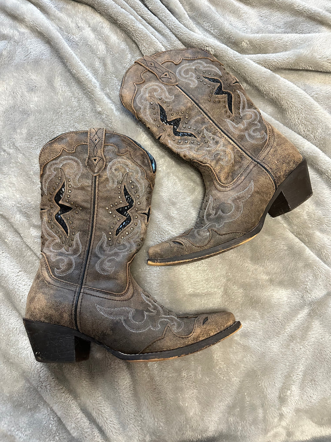 Laredo Lucretia Inlay Boots Size 9