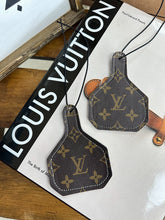 Load image into Gallery viewer, LV Rear View Mirror Charm (Cattle Tag)
