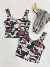 Load image into Gallery viewer, Camo Cropped Tank
