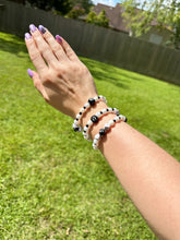 Load image into Gallery viewer, Dice &amp; 8 Ball Stretch Bracelet
