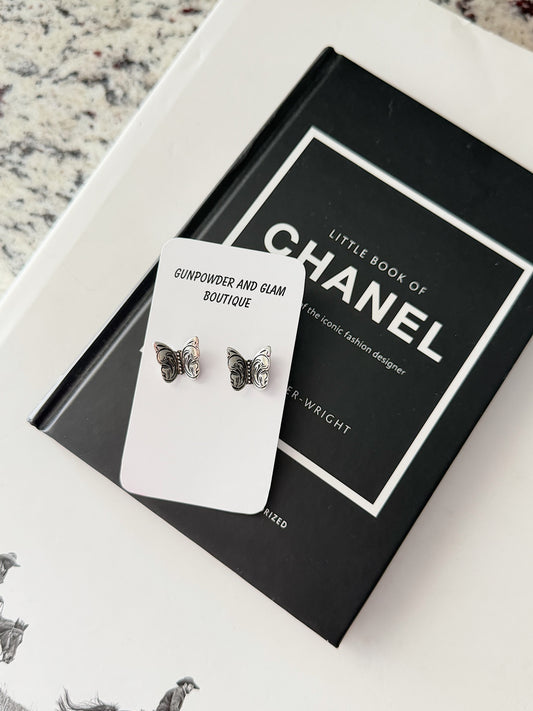 The Dolly Studs