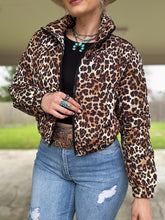 Load image into Gallery viewer, Leopard Cropped Puffer
