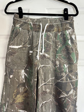 Load image into Gallery viewer, Camo Wide Leg Sweats Size Large
