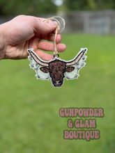 Load image into Gallery viewer, Barbed Wire Steer Car Freshie
