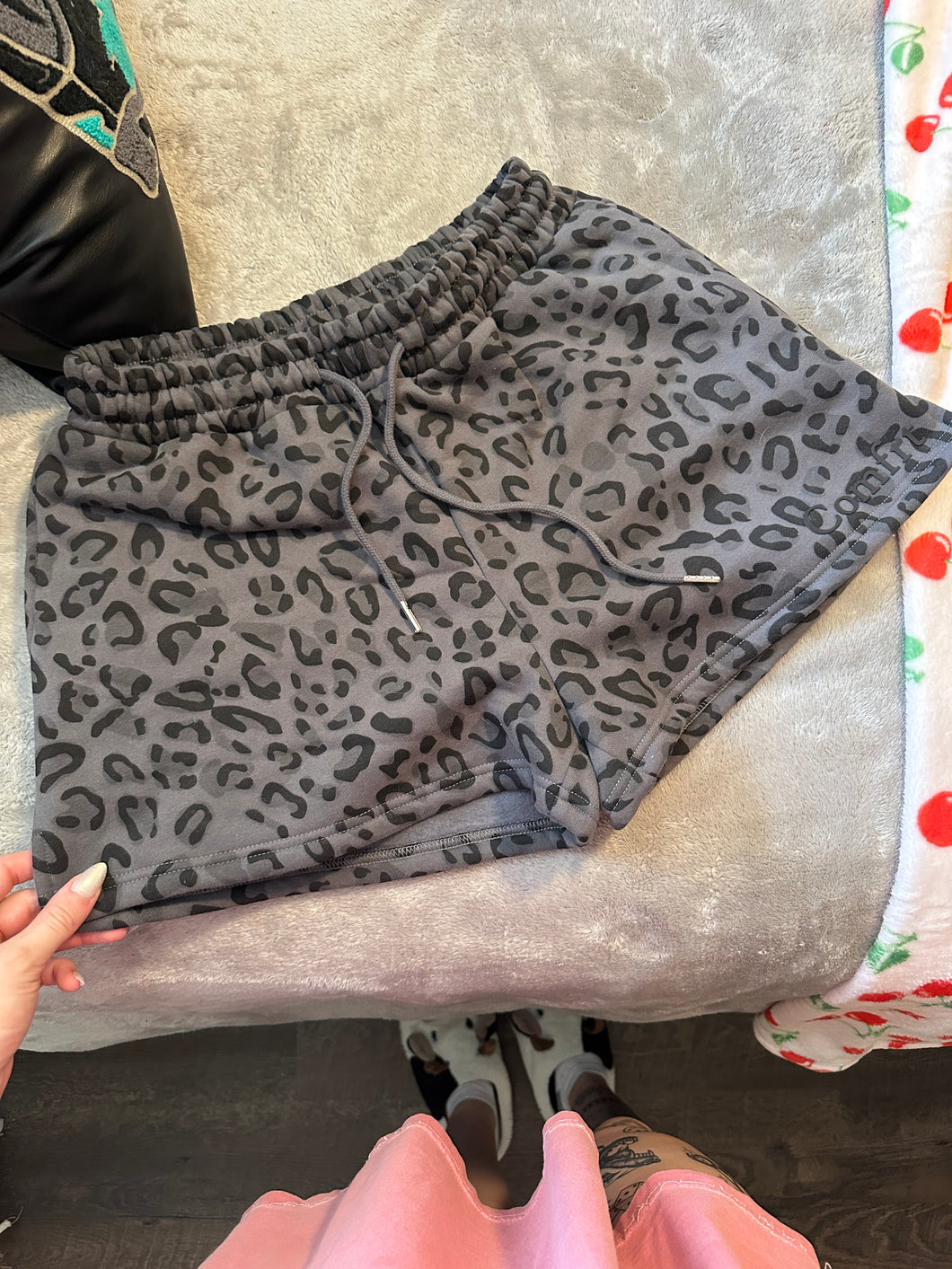 Comfrt Leopard Sweat Shorts Medium