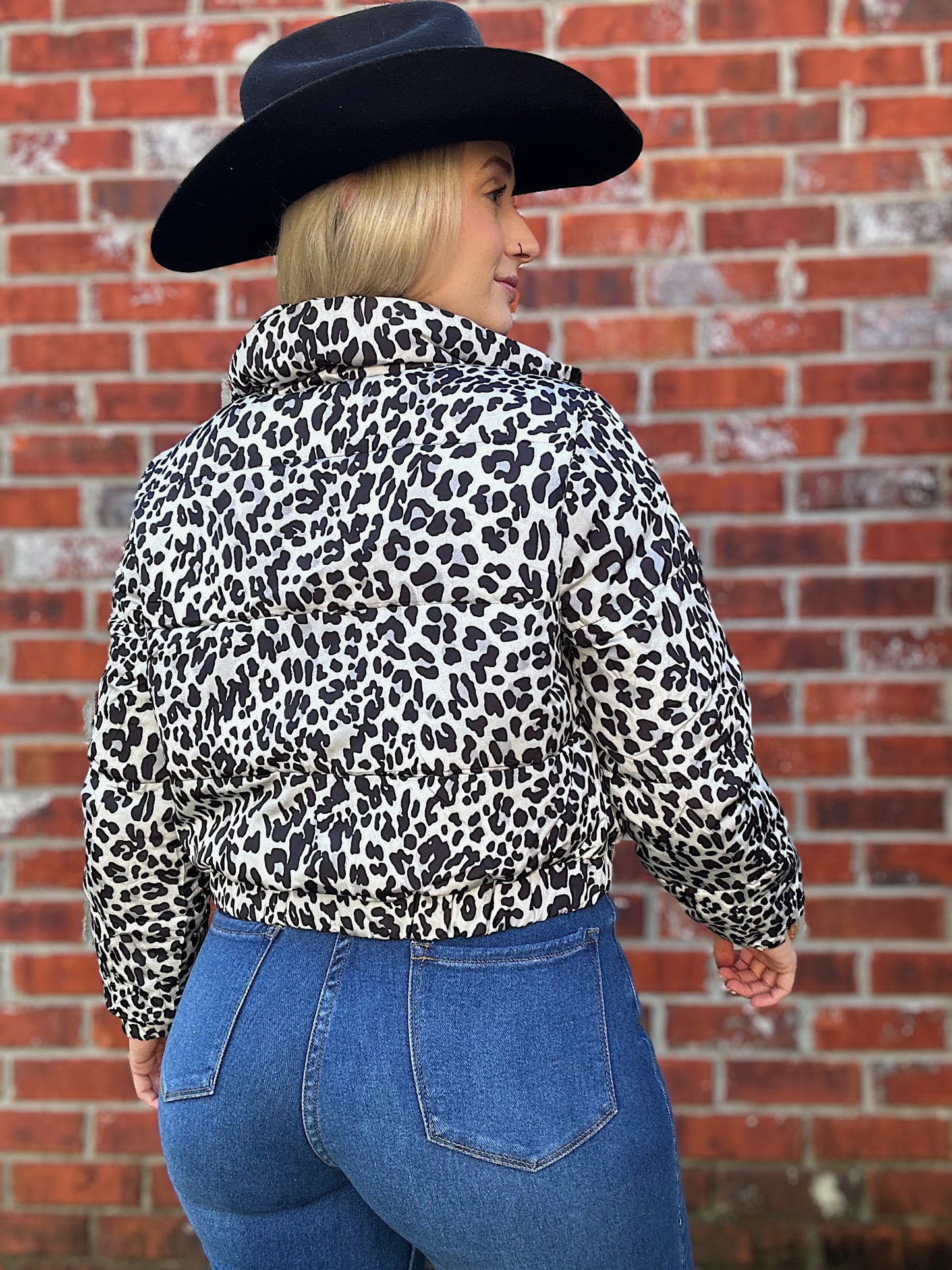 Black Leopard Cropped Puffer