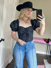 Load image into Gallery viewer, Snaffle Bit Puff Sleeve Top
