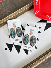 Load image into Gallery viewer, The Darbee Earrings
