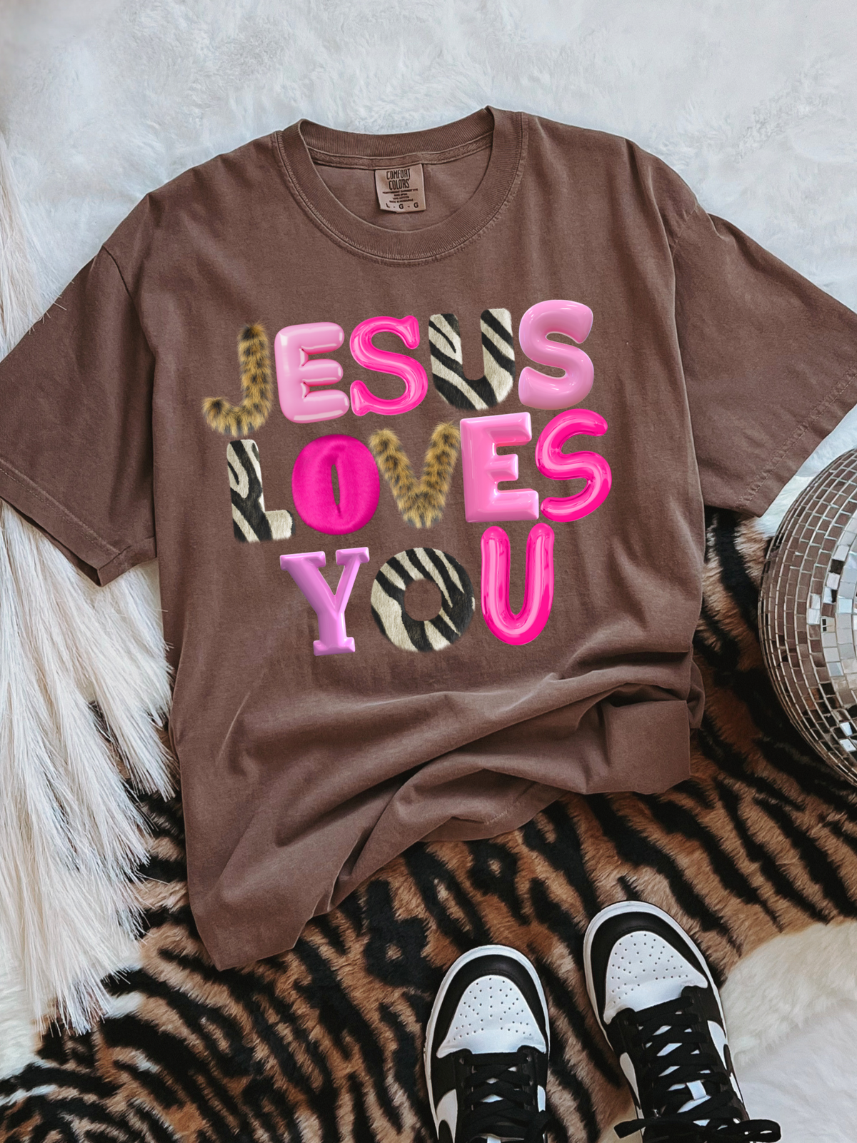 Jesus Loves You COMFORT COLORS TEE