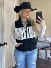 Load image into Gallery viewer, Boot Stitch Sherpa Vest
