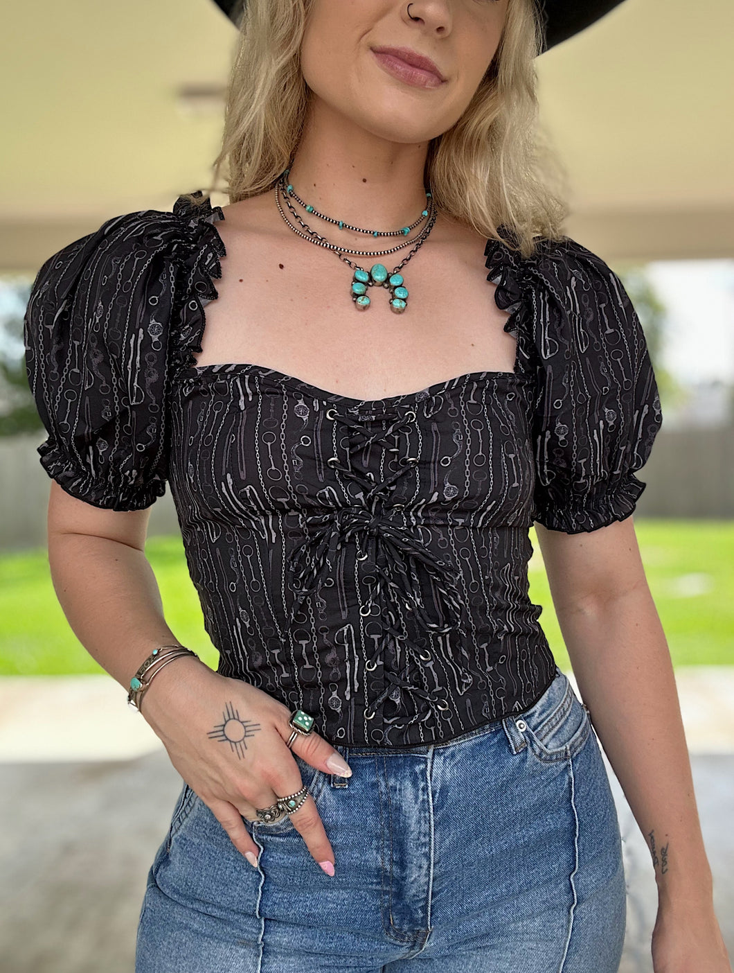 Snaffle Bit Puff Sleeve Top