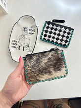 Load image into Gallery viewer, Checkered &amp; Cowhide Card Holder
