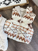 Load image into Gallery viewer, Reversible Aztec Vest
