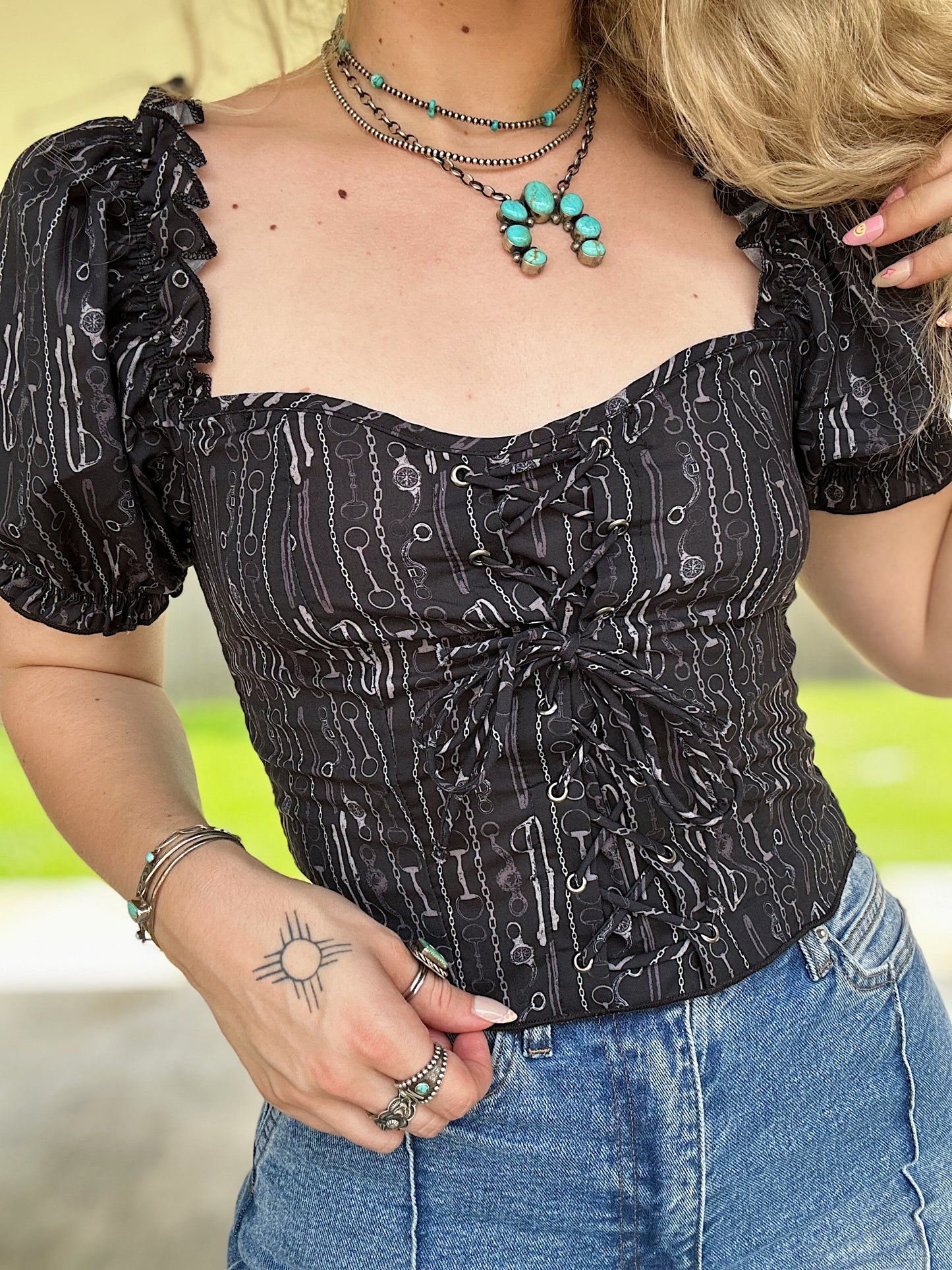 Snaffle Bit Puff Sleeve Top