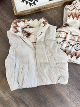Load image into Gallery viewer, Reversible Aztec Vest

