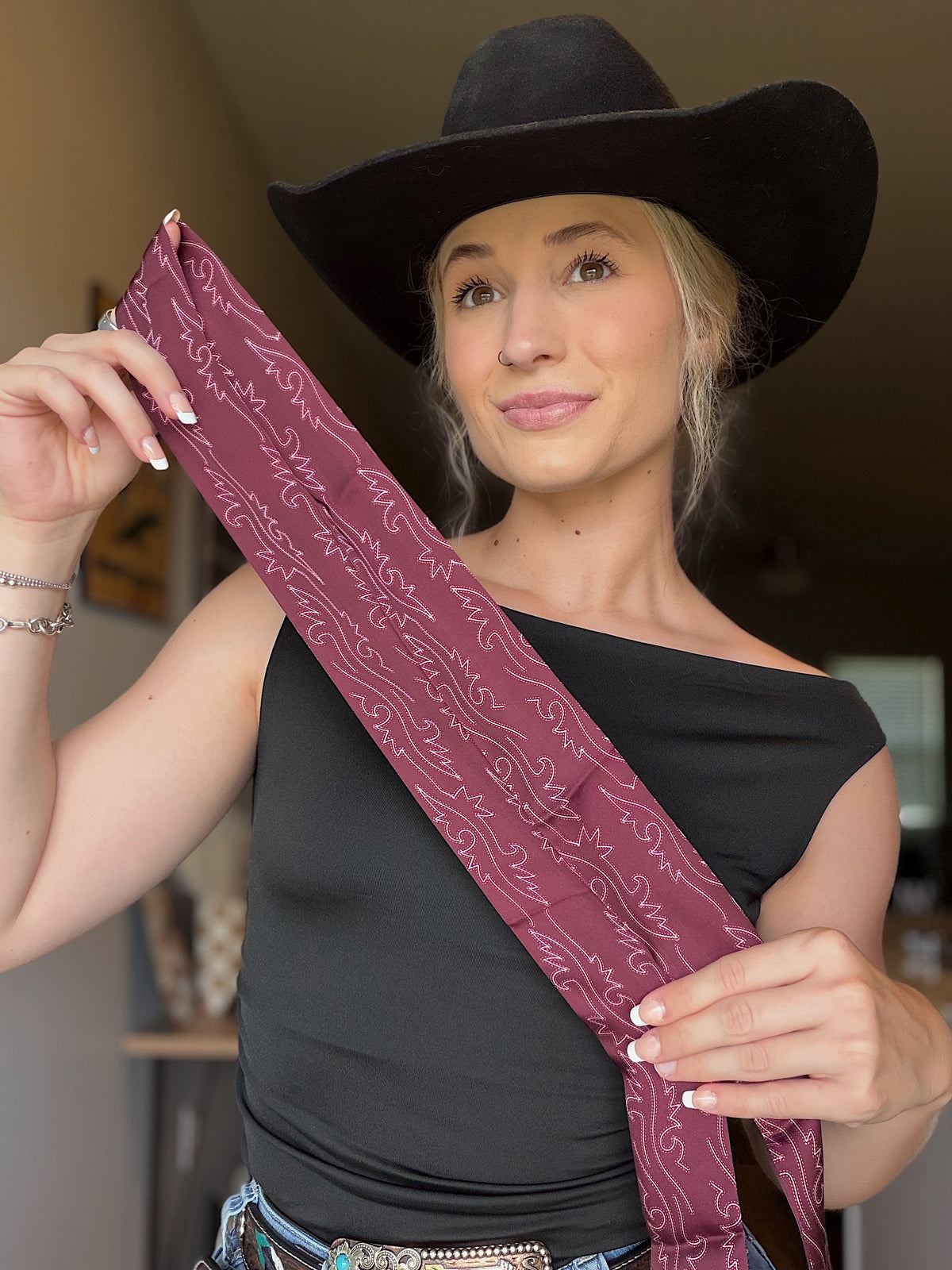 The Boot Stitch Twilly (Maroon)
