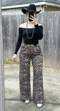 Load image into Gallery viewer, The Leopard Pants
