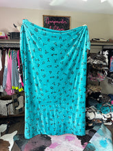 Load image into Gallery viewer, Turquoise Cattle Brand Throw Blanket (Lightweight Queen)

