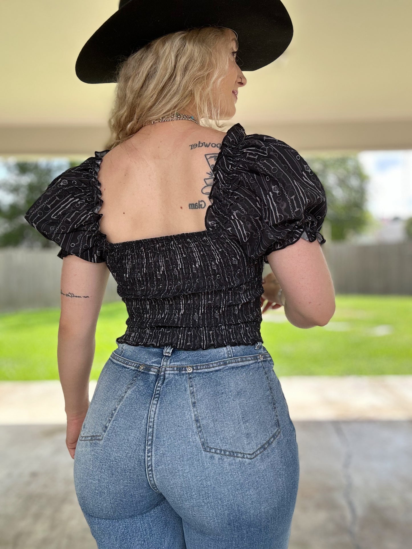Snaffle Bit Puff Sleeve Top
