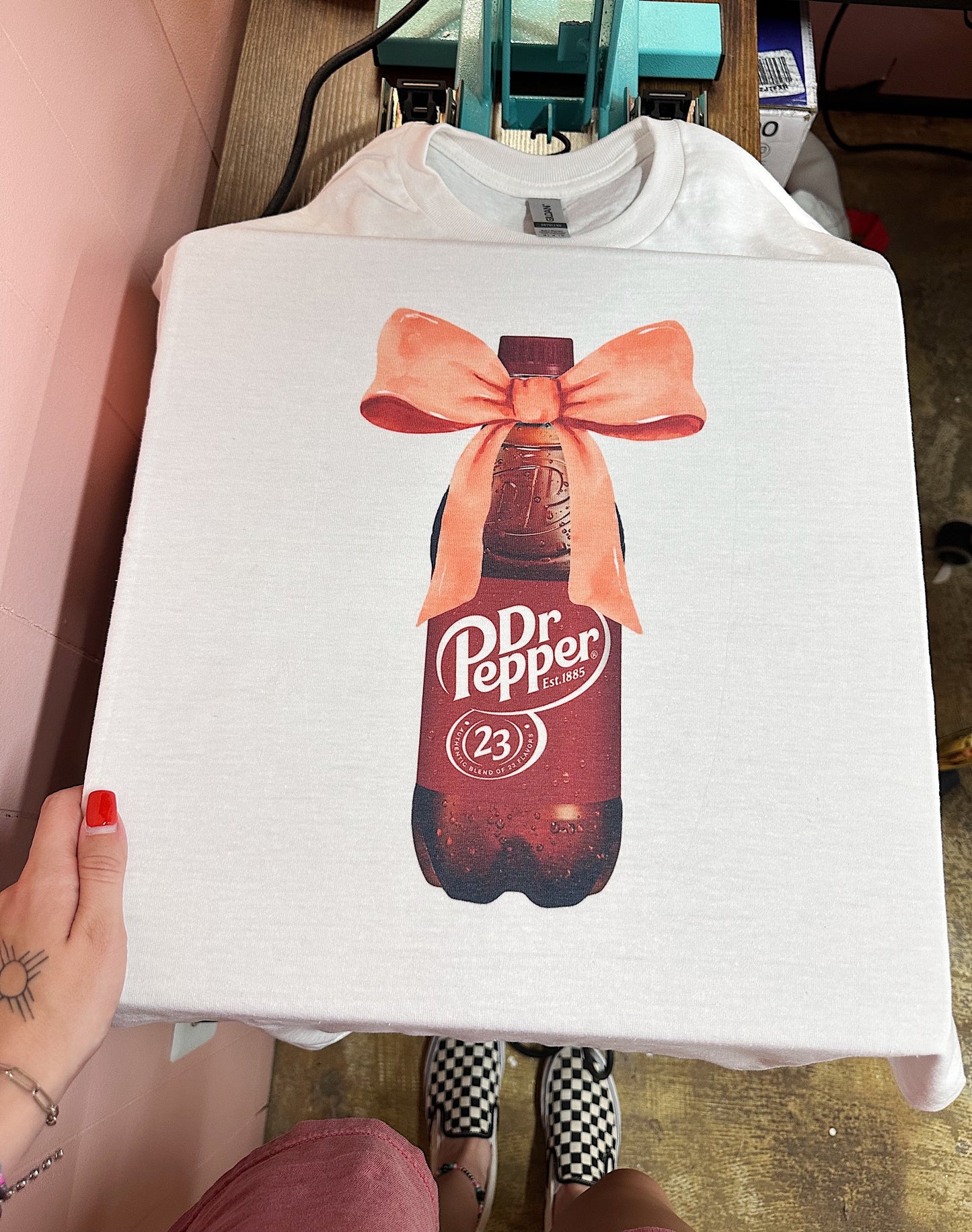 RTS Bows & Soda Tee Medium