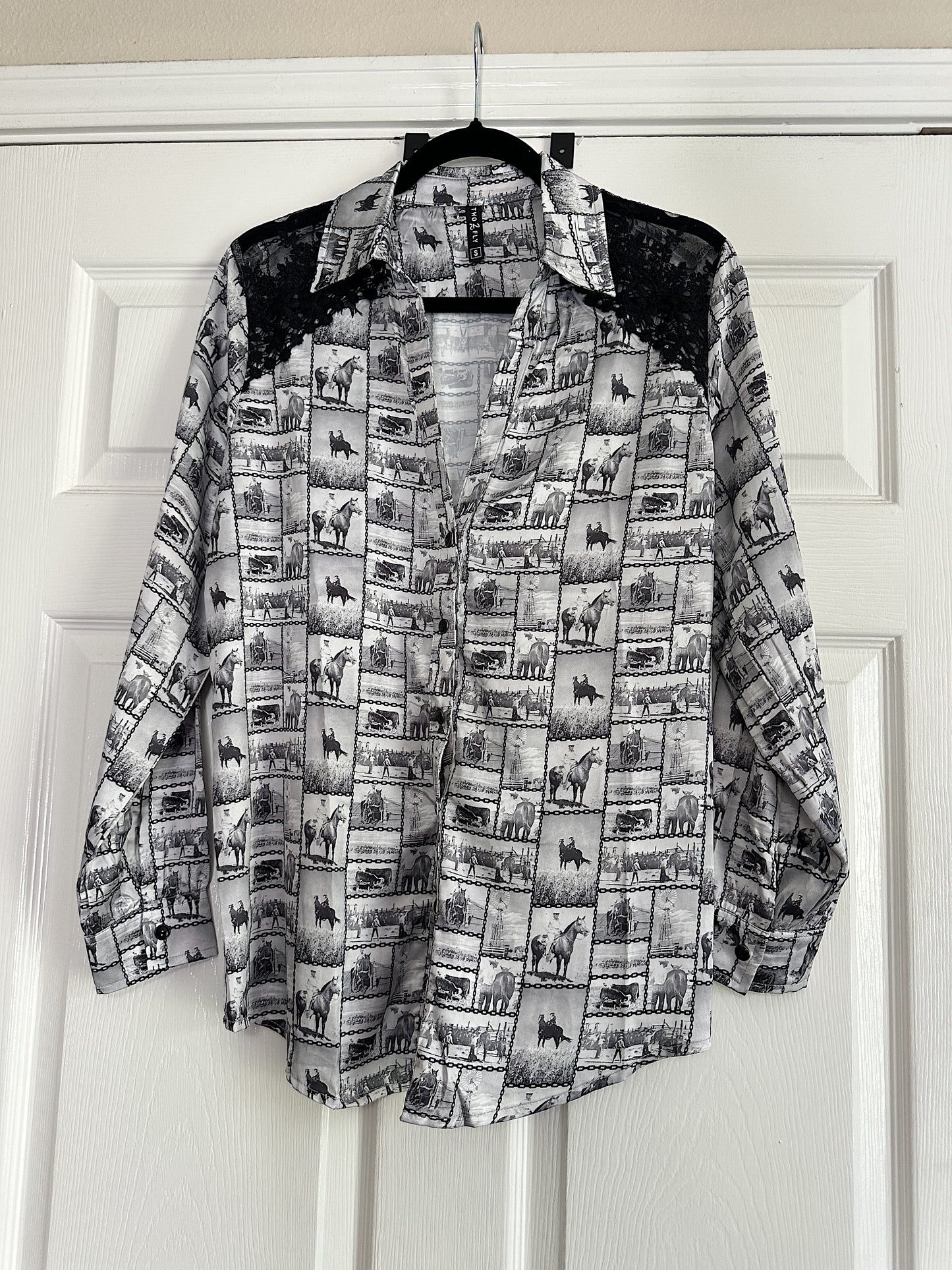 Lasso The Lace Button Down