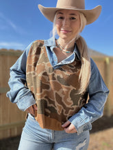 Load image into Gallery viewer, The Doubleshift Top (Camo)

