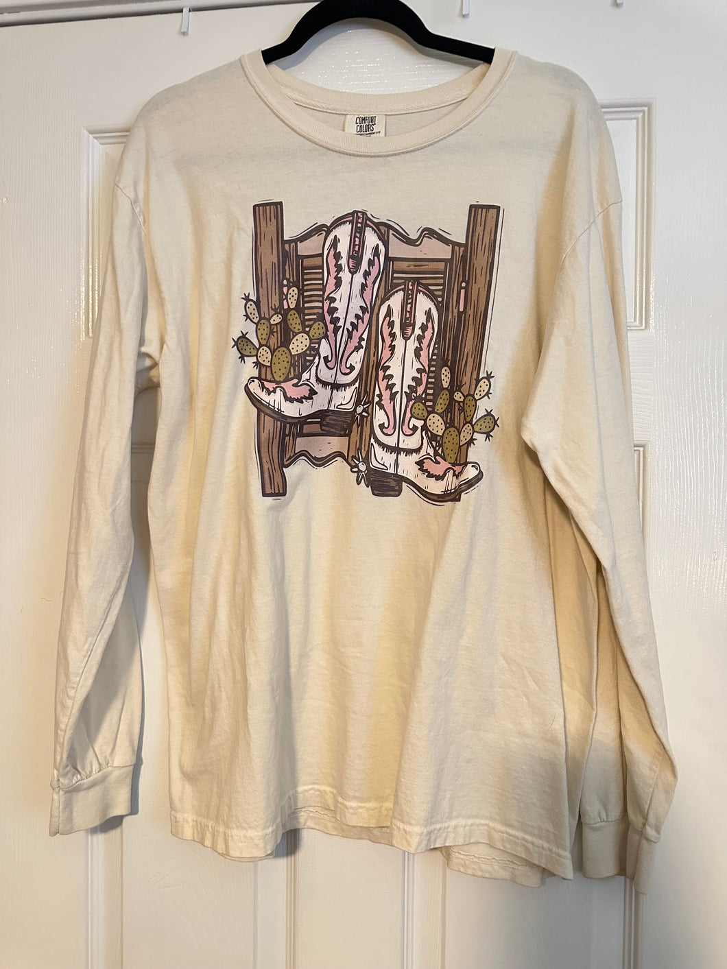 Long sleeve tee size L