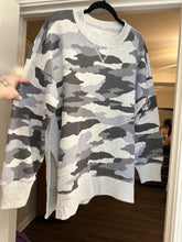 Load image into Gallery viewer, Camo Sweatshirt Aerie Size L
